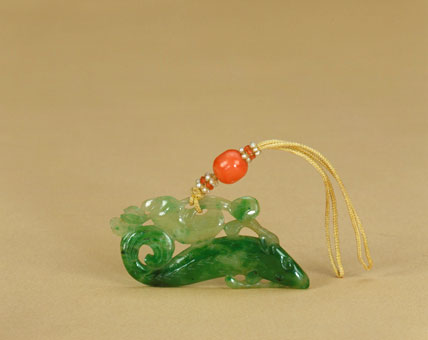 翡翠魚(yú)形佩
